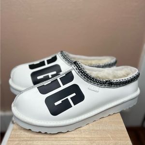 Ugg Tasman Slipper